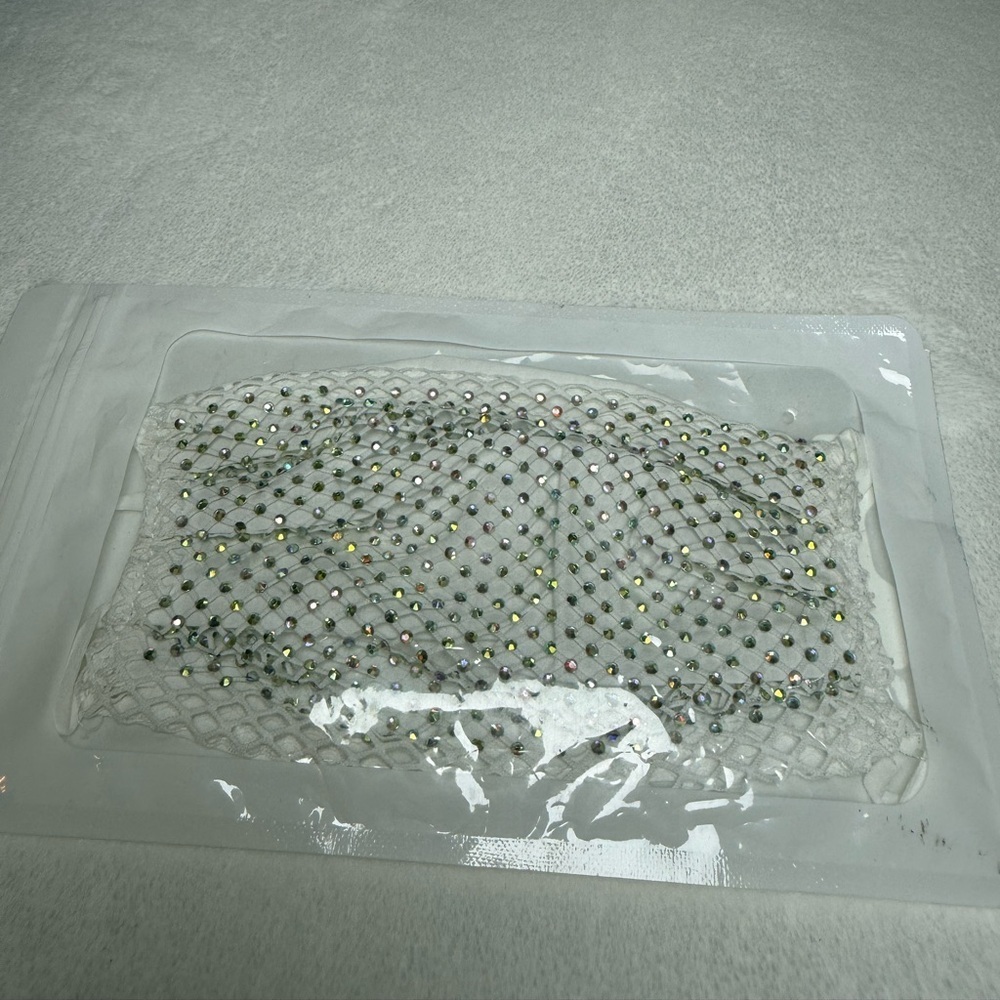 NWT Elegant Rhinestone Mesh Face Mask